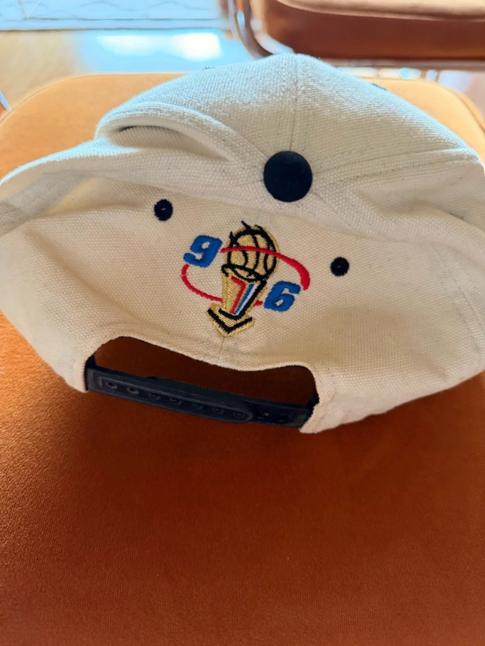 Vintage Chicago Bulls Champions 1996 Cream Snapback Hat